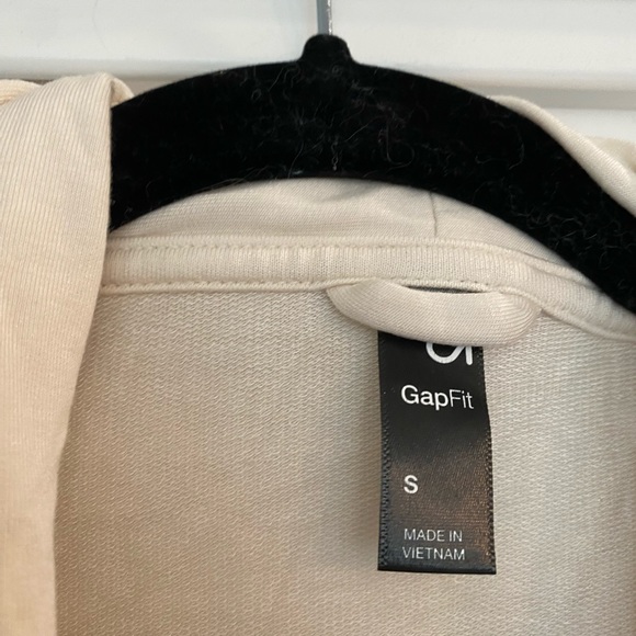 Small sweater - Picture 3 of 3